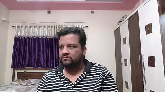 Snapshot of dhruv_love chatting on 8, 2, 2025 dhruv love online show from 8, 2, 2025