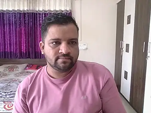 Snapshot of dhruv_love chatting on 27, 11, 2025 dhruv love online show from 27, 11, 2025