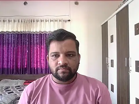 Snapshot of dhruv_love chatting on 12, 11, 2025 dhruv love online show from 12, 11, 2025