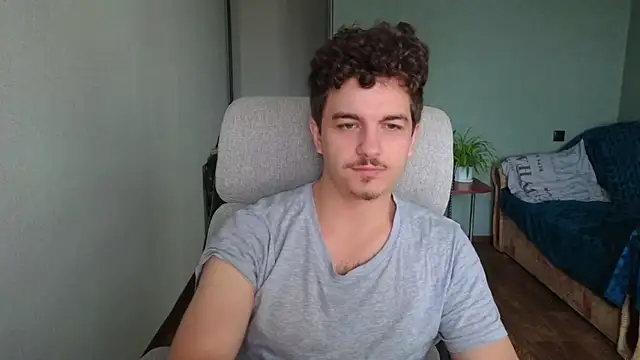 Snapshot of Remy_Miles chatting on 17, 10, 2025 Remy Miles online show from 17, 10, 2025