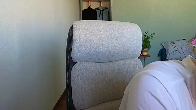 Remy Miles online show from 29, 3, 2026