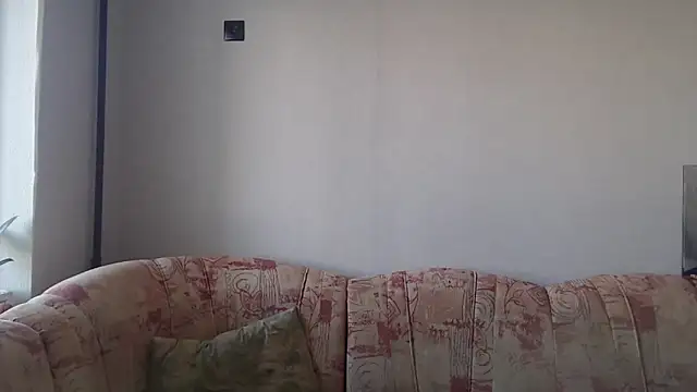 Snapshot of Remy_Miles chatting on 10, 2, 2025 Remy Miles online show from 10, 2, 2025