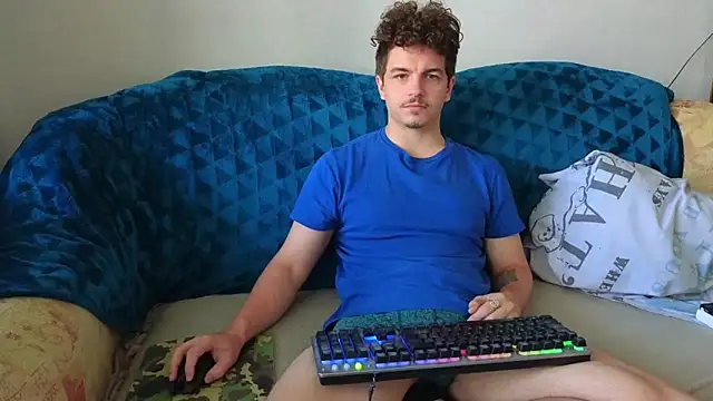 Snapshot of Remy_Miles chatting on 26, 9, 2025 Remy Miles online show from 26, 9, 2025