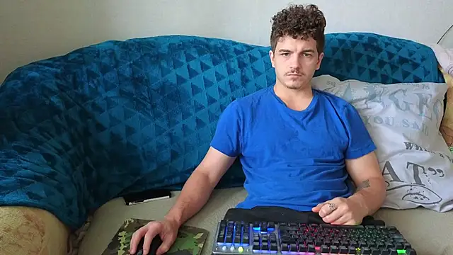 Snapshot of Remy_Miles chatting on 29, 9, 2025 Remy Miles online show from 29, 9, 2025