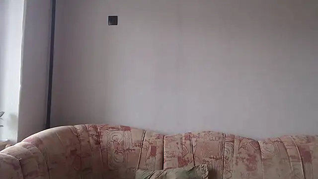 Snapshot of Remy_Miles chatting on 3, 2, 2025 Remy Miles online show from 3, 2, 2025