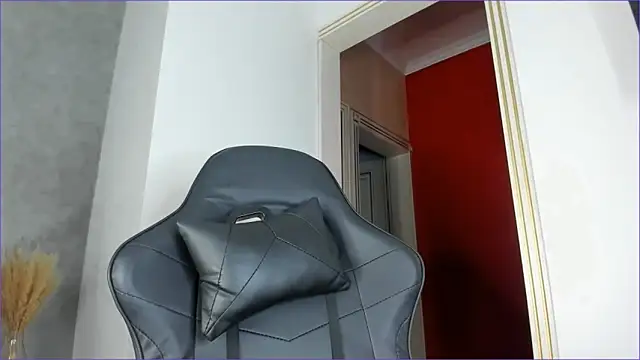 taeni lara online show from 13, 9, 2025