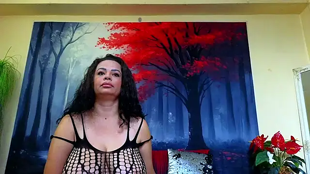 ElizabethEven online show from 25, 9, 2025