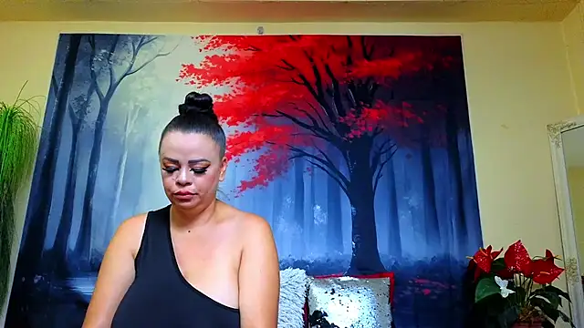 ElizabethEven online show from 10, 9, 2025