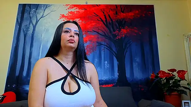 ElizabethEven online show from 6, 3, 2025