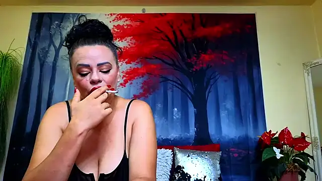 ElizabethEven online show from 12, 9, 2025