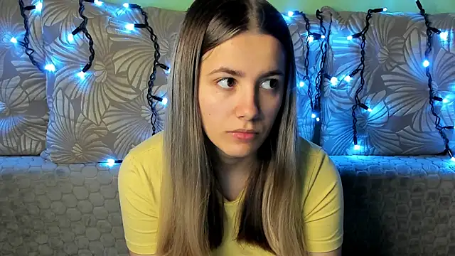 MaggieCake online show from 1, 11, 2025