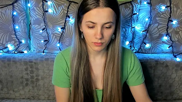 MaggieCake online show from 9, 2, 2025