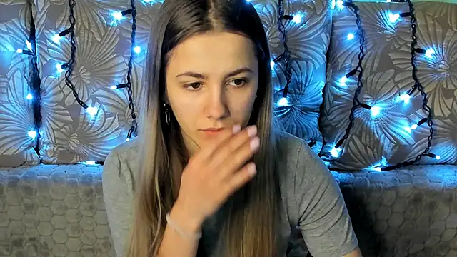 MaggieCake online show from 27, 2, 2025