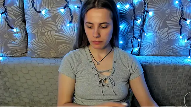 Snapshot of MaggieCake chatting on 11, 6, 2026 MaggieCake online show from 11, 6, 2026