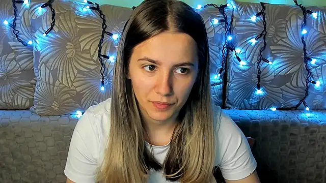 MaggieCake online show from 25, 10, 2025