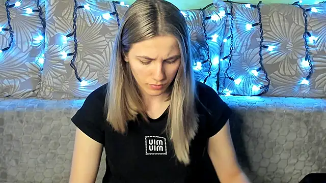 MaggieCake online show from 22, 3, 2025