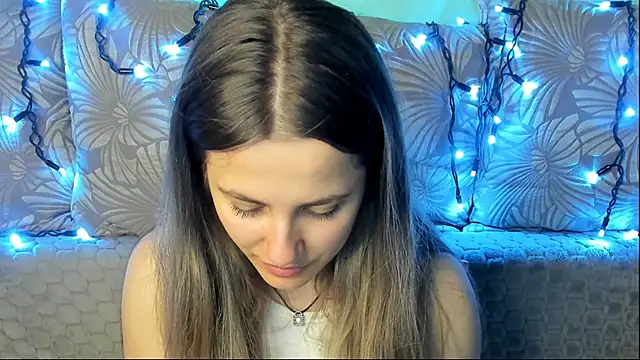 MaggieCake online show from 8, 5, 2026