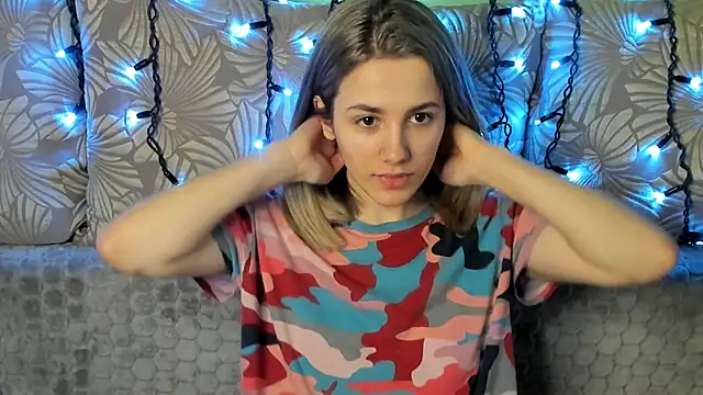 MaggieCake online show from 7, 3, 2025