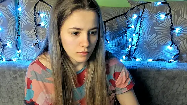 MaggieCake online show from 22, 2, 2025