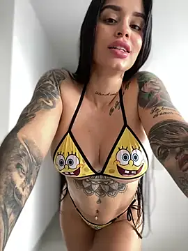 LaraHenao online show from 3, 3, 2025