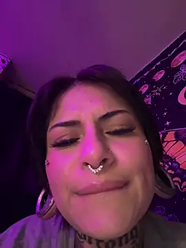 Snapshot of Rainnbow_ chatting on 8, 2, 2026 Rainnbow online show from 8, 2, 2026