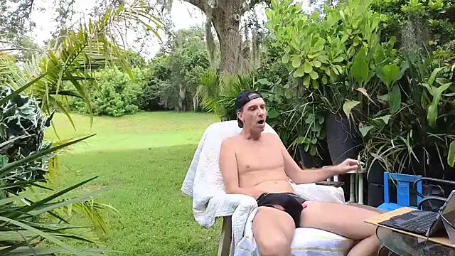 Snapshot of eliberator1777 chatting on 13, 9, 2025 eliberator1777 online show from 13, 9, 2025