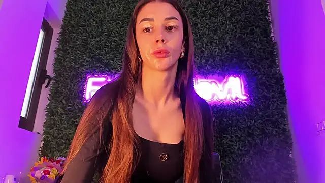 realhotfallingdevil online show from 25, 3, 2026