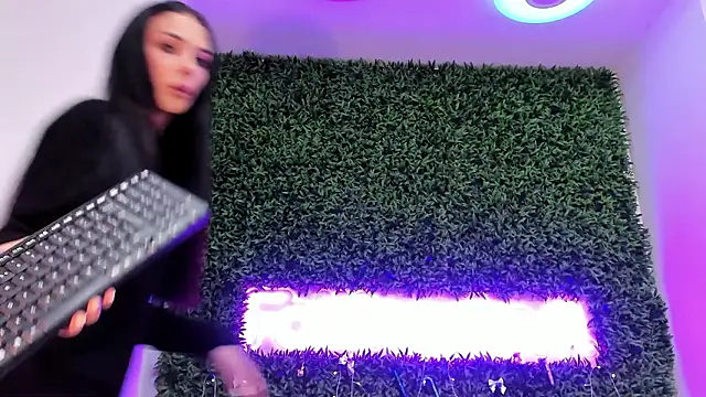 realhotfallingdevil online show from 17, 1, 2026