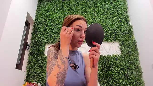 realhotfallingdevil online show from 3, 4, 2026