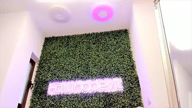 realhotfallingdevil online show from 20, 2, 2025