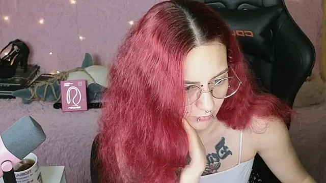 Ginger Stay online show from 15, 9, 2025