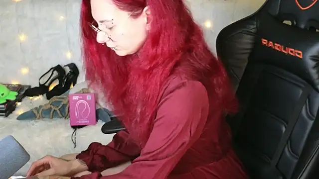 Ginger Stay online show from 3, 11, 2025