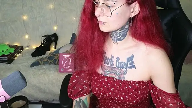 Ginger Stay online show from 27, 10, 2025