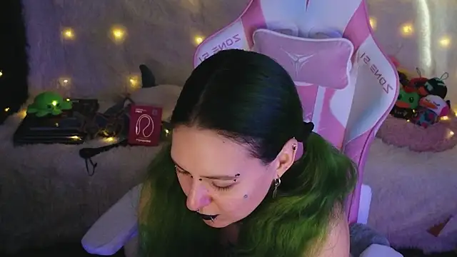 Ginger Stay online show from 6, 3, 2026