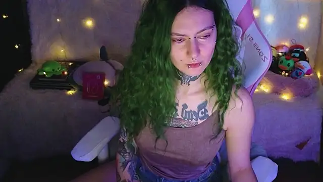 Ginger Stay online show from 13, 2, 2026