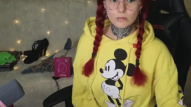 Ginger Stay online show from 30, 10, 2025