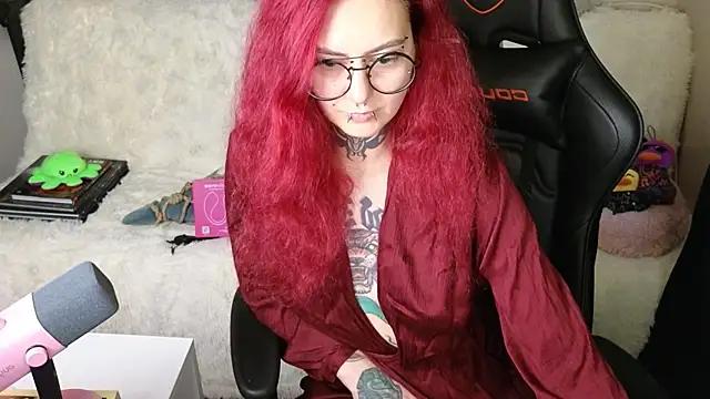 Ginger Stay online show from 21, 11, 2025