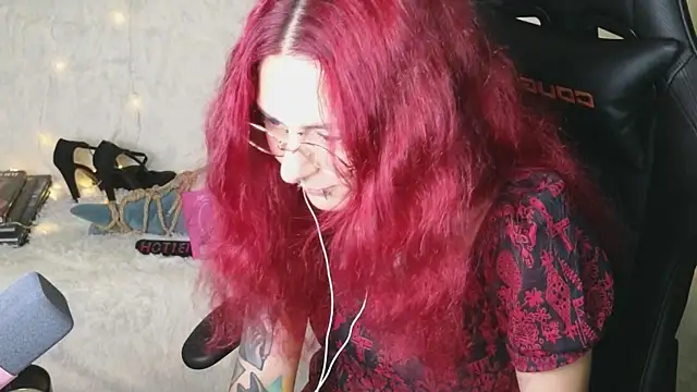 Ginger Stay online show from 4, 10, 2025