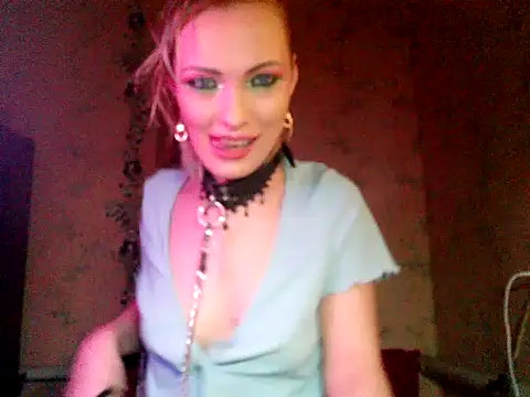 Snapshot of WildMissNiks chatting on 29, 11, 2025 WildMissNiks online show from 29, 11, 2025