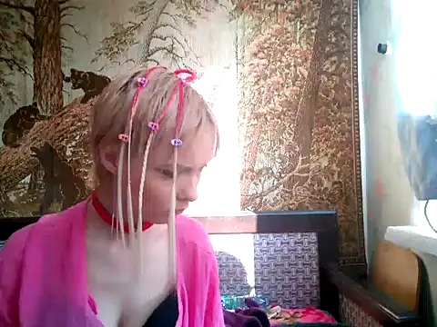 Snapshot of WildMissNiks chatting on 25, 2, 2025 WildMissNiks online show from 25, 2, 2025