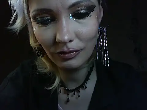 WildMissNiks online show from 24, 3, 2026