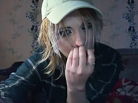 WildMissNiks online show from 7, 5, 2026