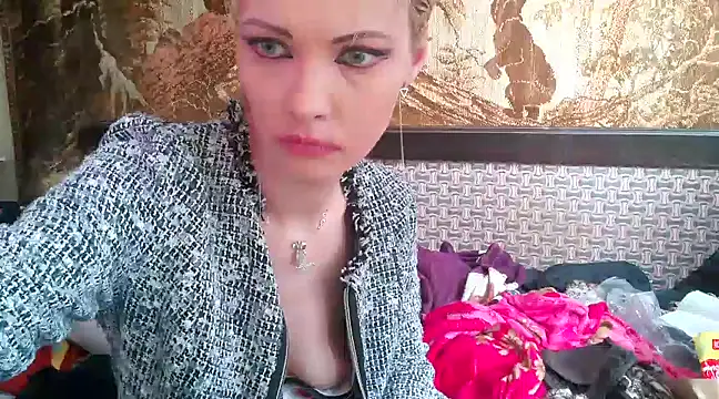 Snapshot of WildMissNiks chatting on 14, 3, 2025 WildMissNiks online show from 14, 3, 2025