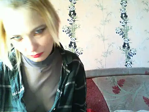 WildMissNiks online show from 5, 5, 2026