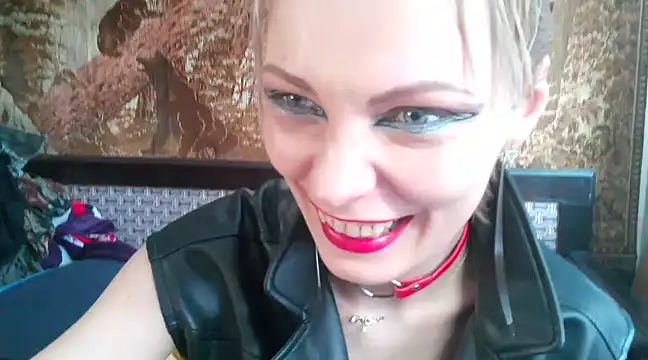 Snapshot of WildMissNiks chatting on 21, 2, 2025 WildMissNiks online show from 21, 2, 2025