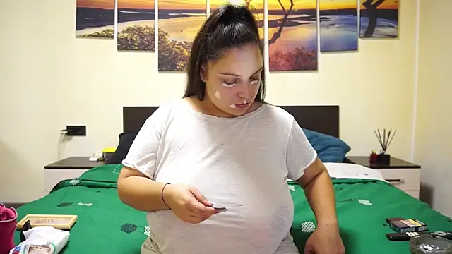 adelline online show from 21, 9, 2025