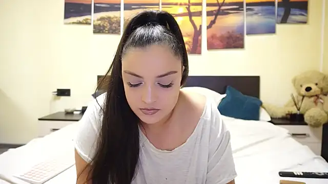 adelline online show from 17, 10, 2025