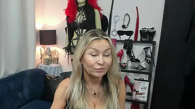 crystaLUX online show from 18, 5, 2026