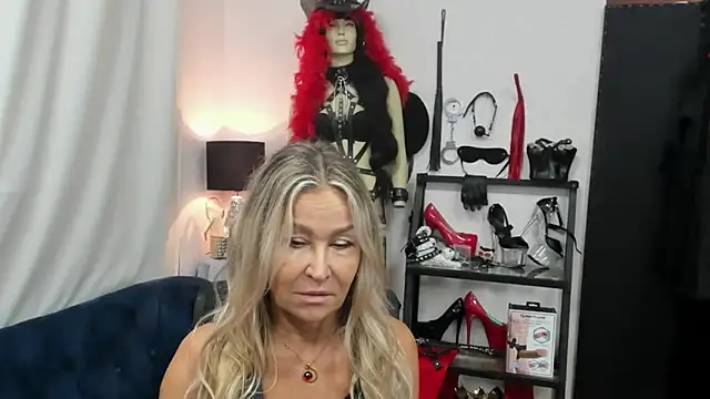 crystaLUX online show from 22, 9, 2025