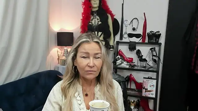 crystaLUX online show from 24, 9, 2025